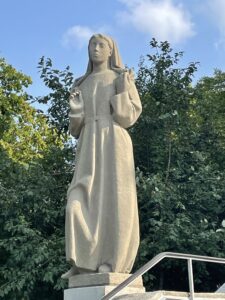 Sanierung/Restaurierung unserer Marienstatue – Unsere Maria kehrt zurück